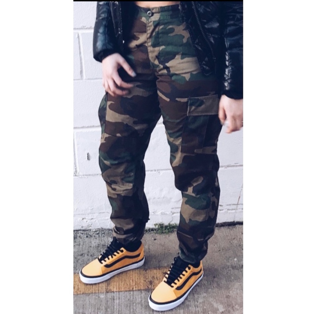 Army fatigue cargo pants